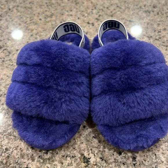 Uggs Fluff Yeah Slide - Picture 2 of 6